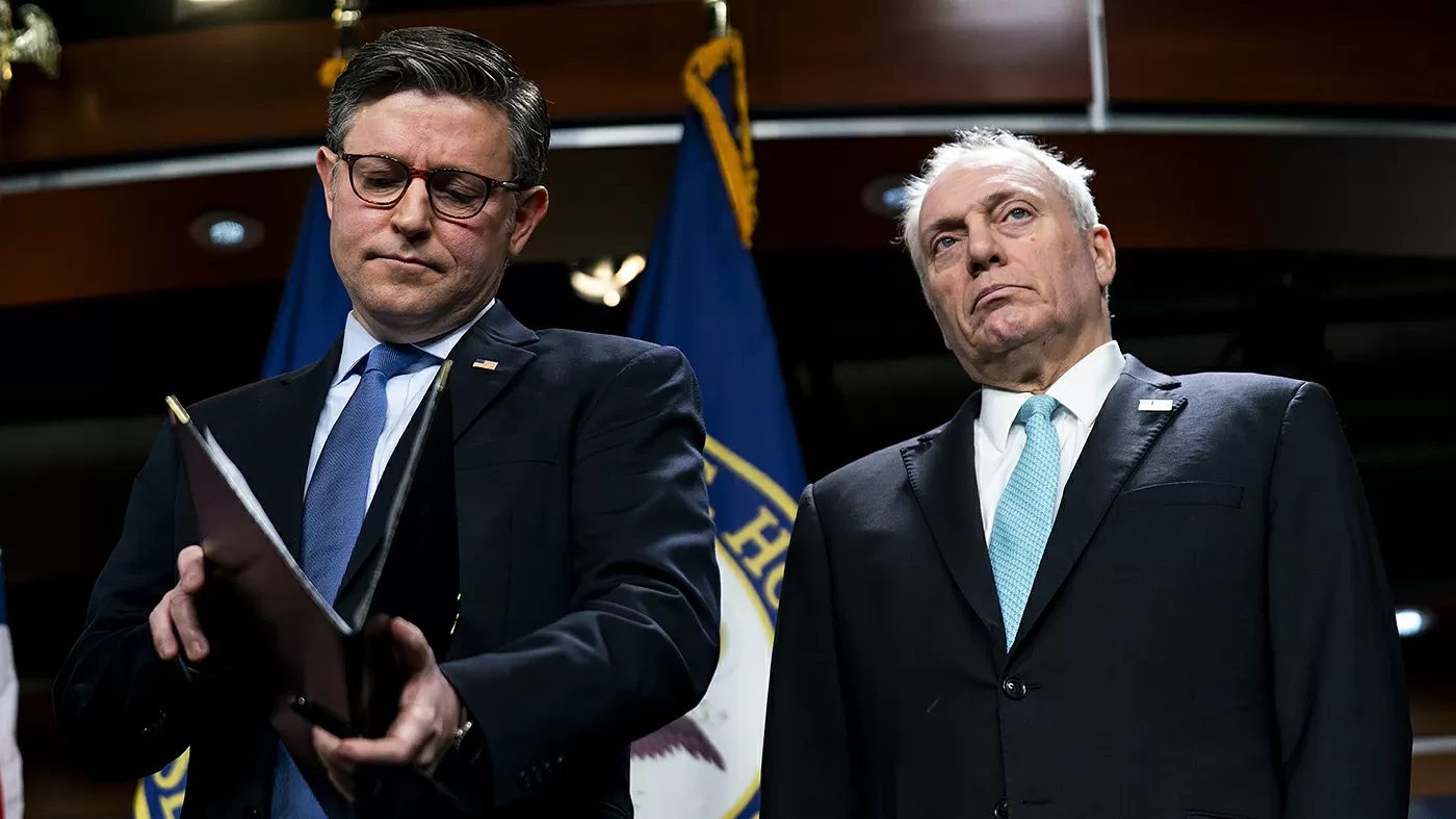 Republican tensions boil over as ObamaCare deadline approaches