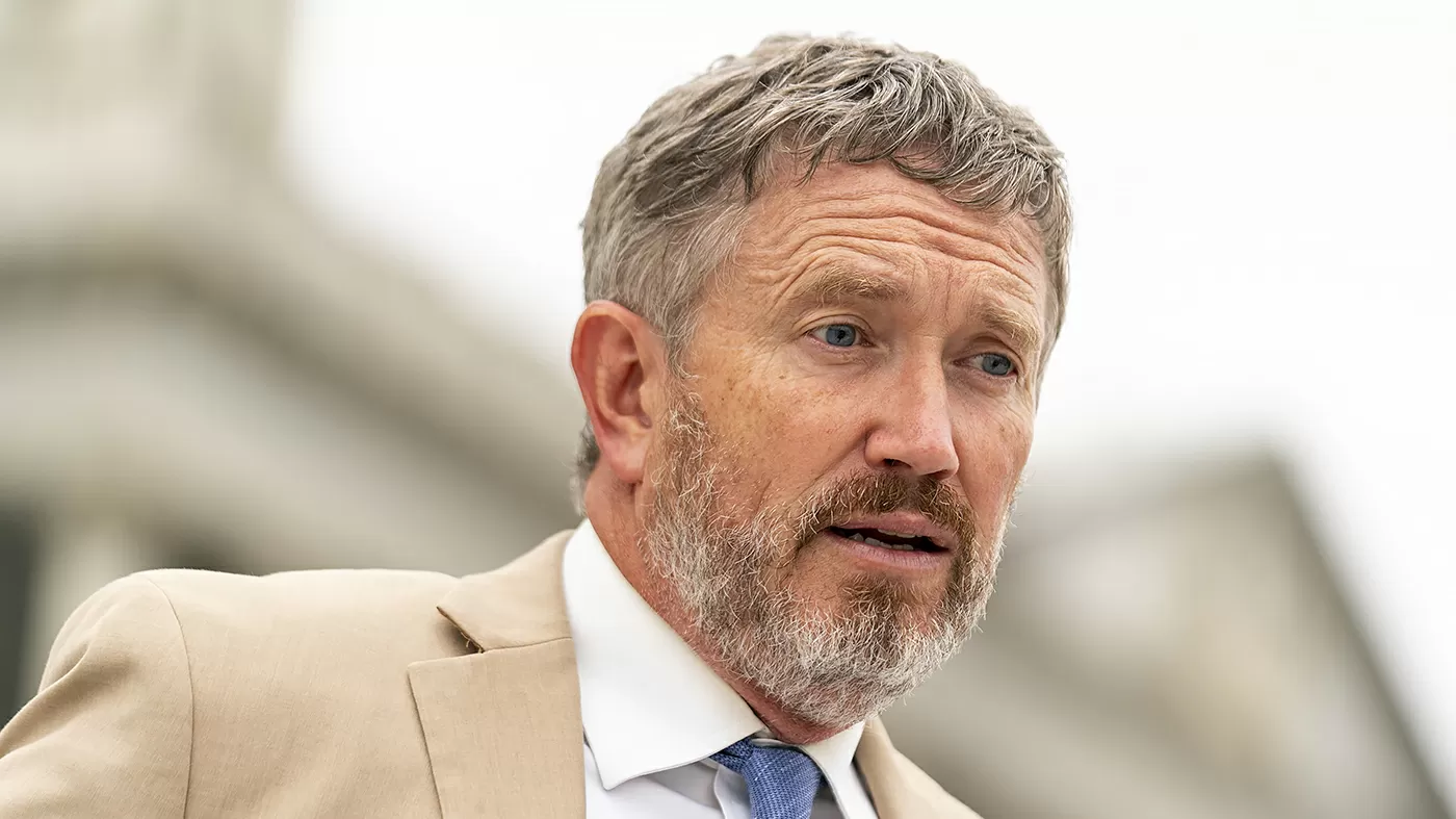 Massie fundraising off Trump's Christmas criticism