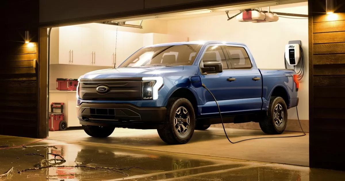 Ford F-150 Lightning EV pickup dead, replacement to include a petrol engine