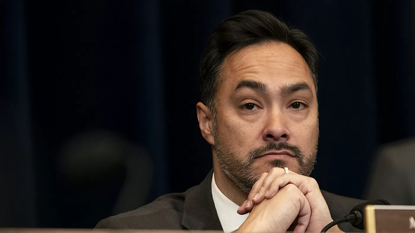 House Democrat: 'Extremely unusual' Gabbard would be present at Fulton County operation