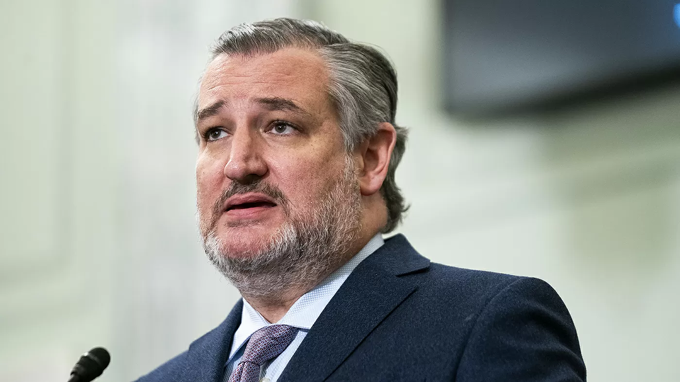 Cruz aide bats down talk of Nicki Minaj photo frustration