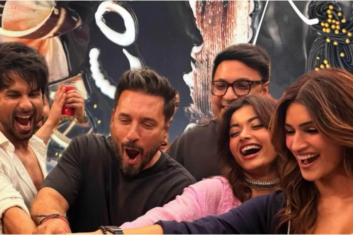 Shahid Kapoor, Rashmika Mandanna, Kriti Sanon Wrap Up Cocktail 2 Shoot, Celebrate With Homi Adajania