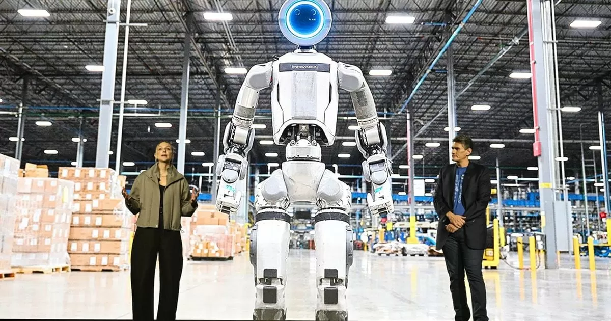Car factory with only robots building cars could open by 2030 – report