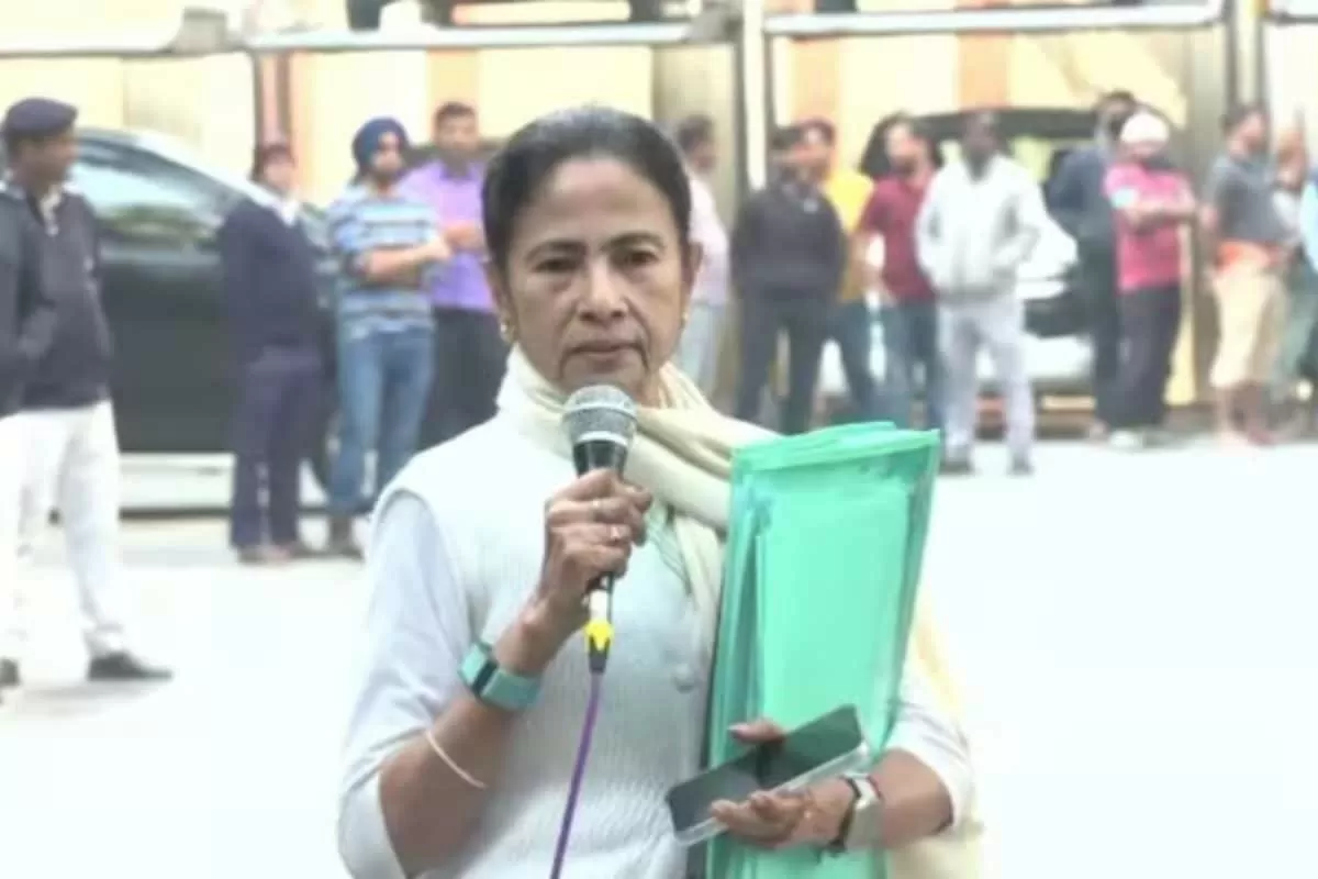 Opinion | Mamata Banerjee Has An Abiding Credo: When In Doubt, Step Out (To The Streets)