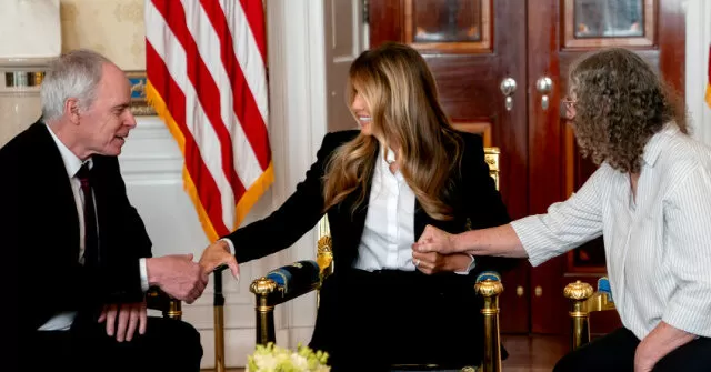 First Lady Melania Trump Meets Freed Hamas Hostages Keith, Aviva Siegel