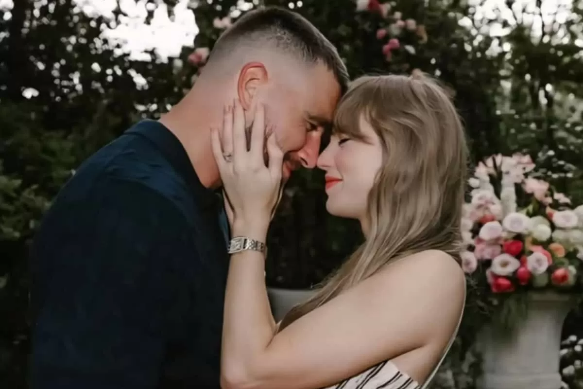 Taylor Swift Is Obsessed With Future Mother-in-Law Donna Kelce On The Traitors