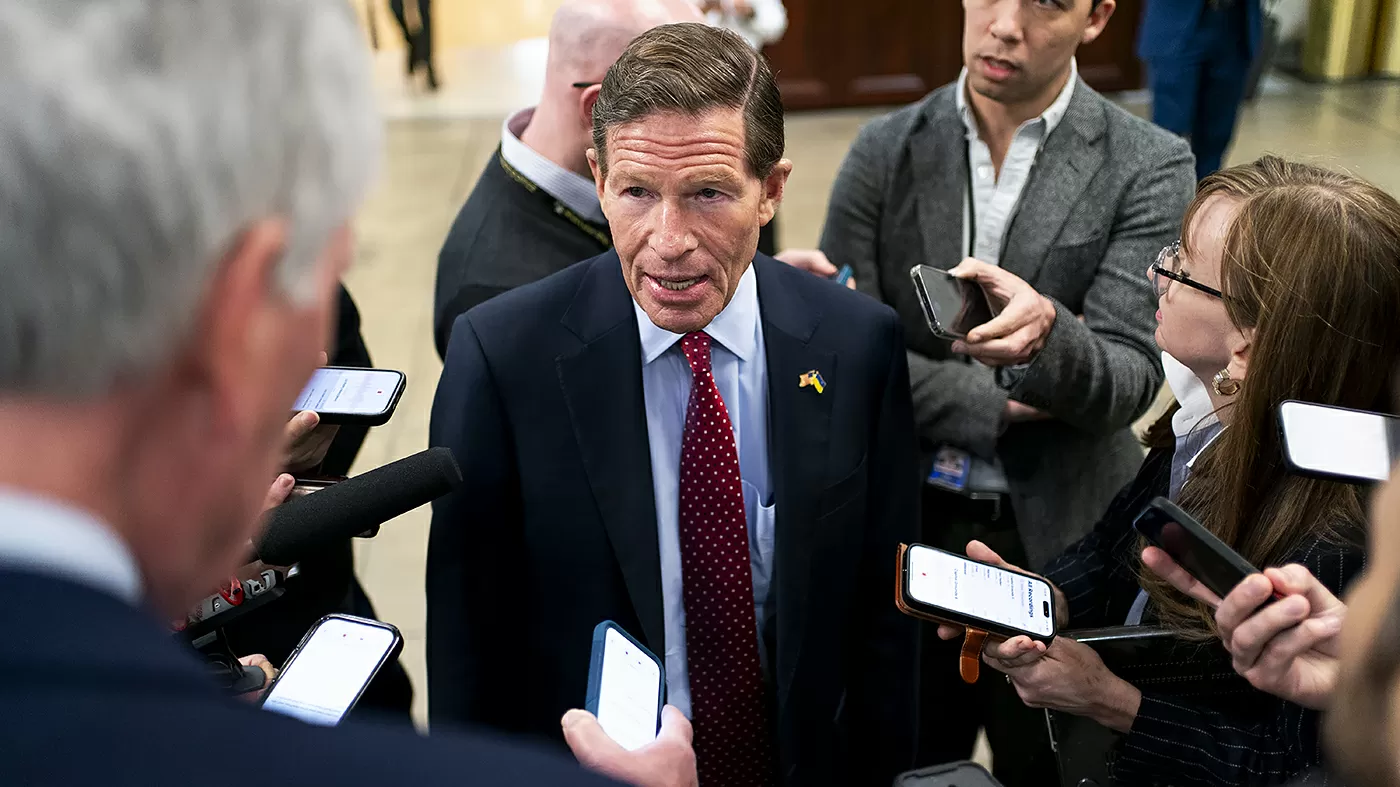 As Trump sends more troops toward Iran, lawmakers want more answers