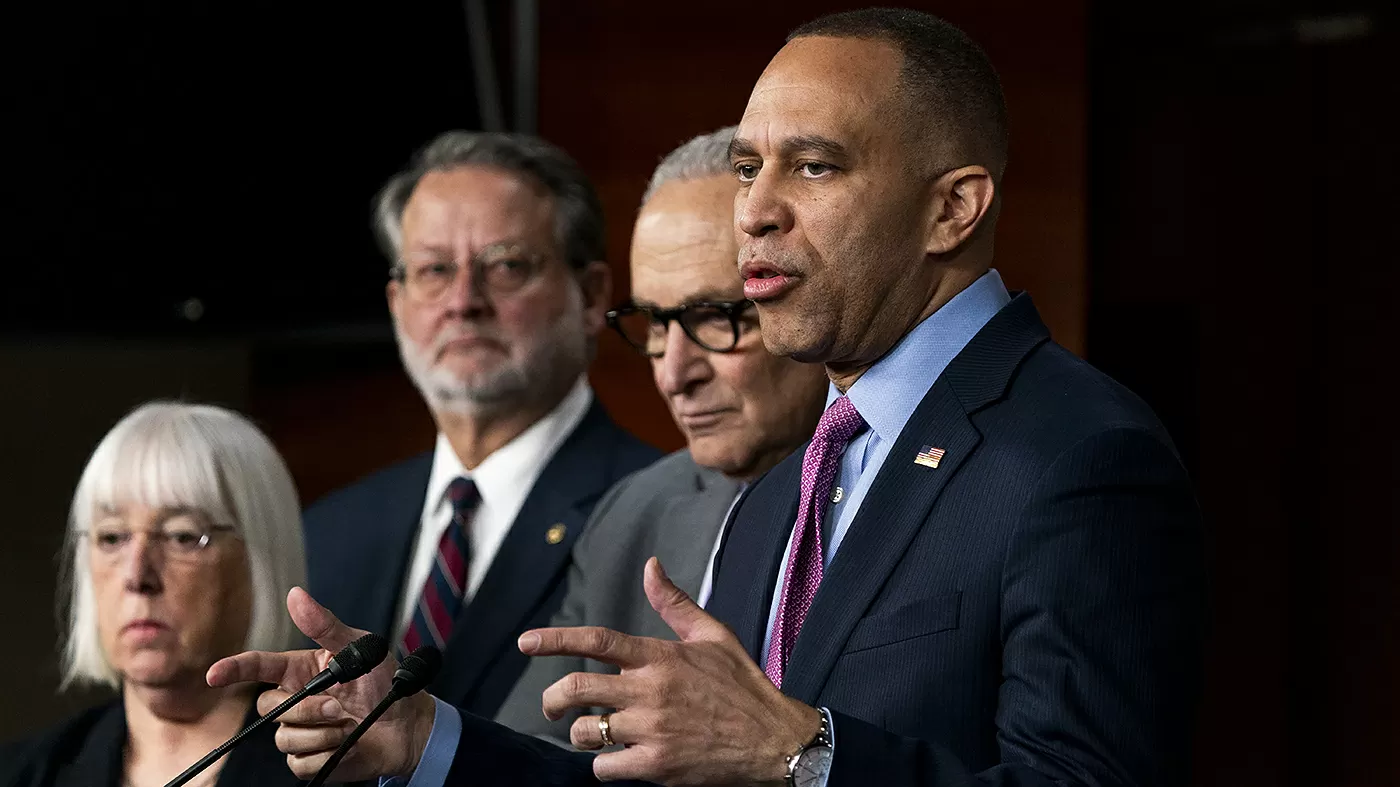 Democrats whip against DHS funding bill despite GOP pressure on Iran