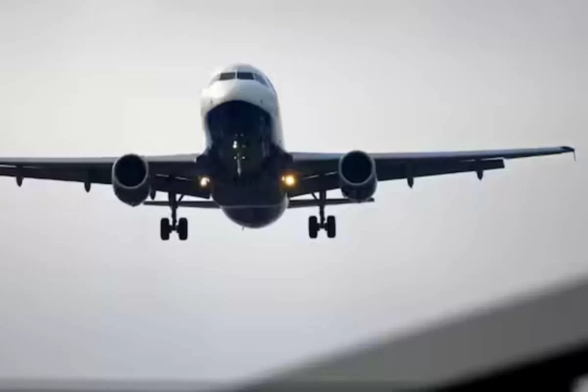 Israel to Reopen Airspace After Closure, First Flights Set To Bring Israelis Back