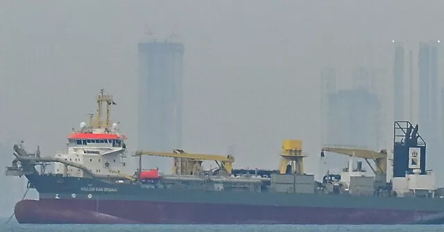 Iran Threatens to ‘Burn’ Oil Tankers, Launches ‘Indiscriminate’ Strikes Across Gulf of Oman