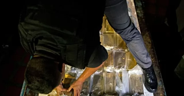 Sec. Burgum Confirms $100 Million Gold Shipment from Venezuela