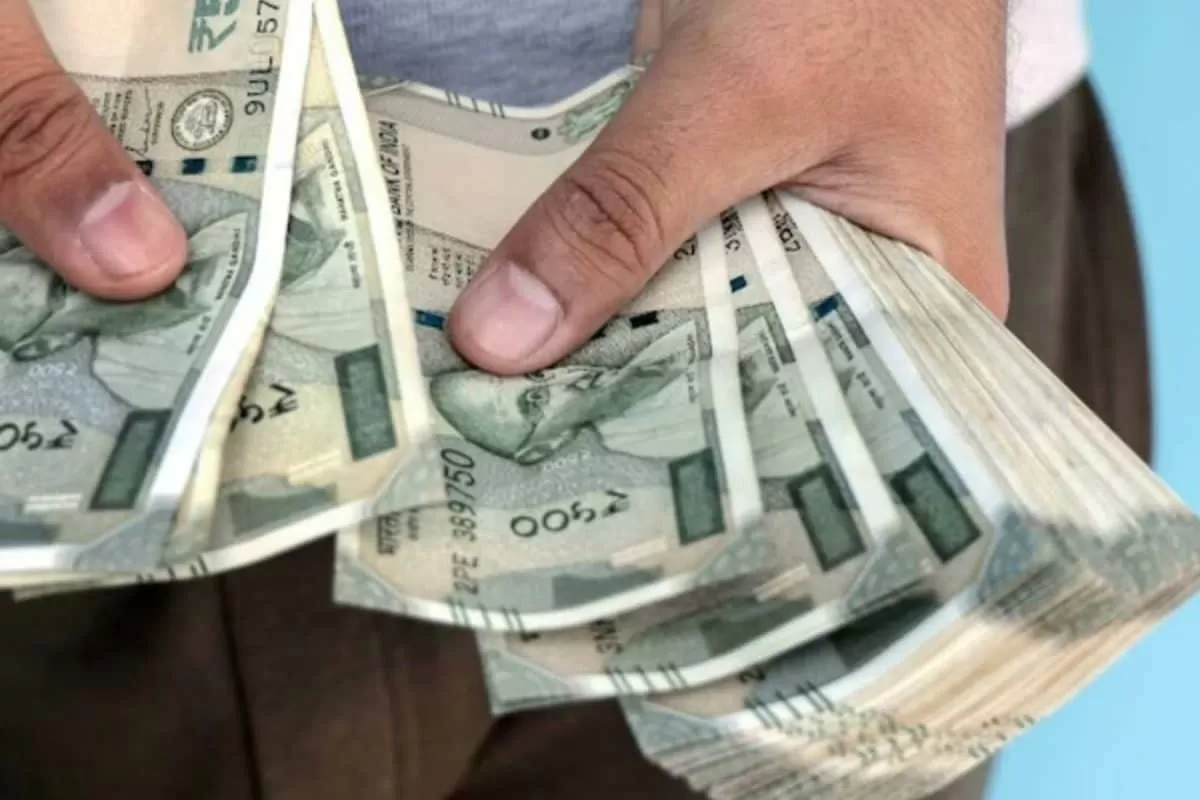 8th Pay Commission: Govt Staff Demand Rs 75 Lakh House Building Advance At 5% Interest