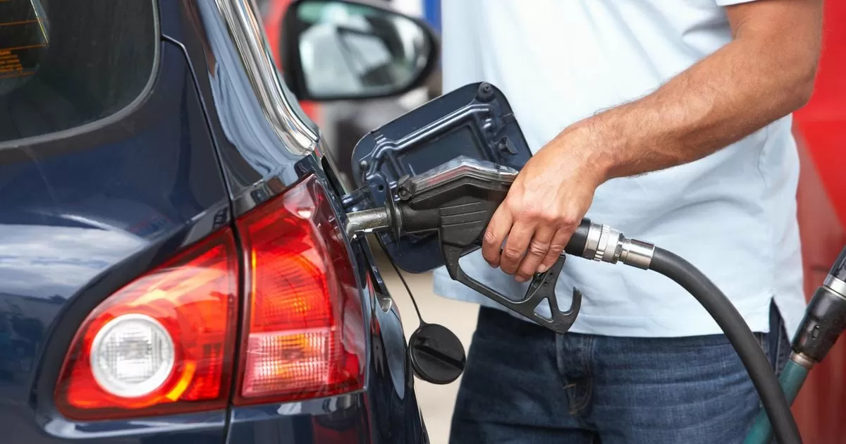 "Be a good Australian" and stop panic buying fuel, warns PM