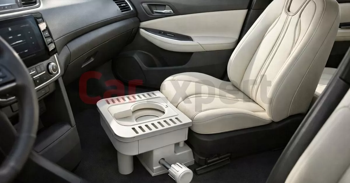 Another Chinese brand wants you to go to the toilet in its cars